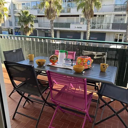Familial Proche Avec Parking, Climatisation Et Balcons - 6 Couchages - Fr-1-250-70 Appartement *
