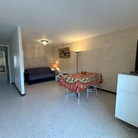 Appartement Familial Proche Avec Parking, Climatisation Et Balcons - 6 Couchages - Fr-1-250-70