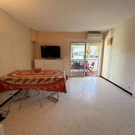 Familial Proche Avec Parking, Climatisation Et Balcons - 6 Couchages - Fr-1-250-70 Appartement Le Grau-du-Roi